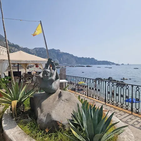 Vakantiehuis Ondina House Giardini-Naxos